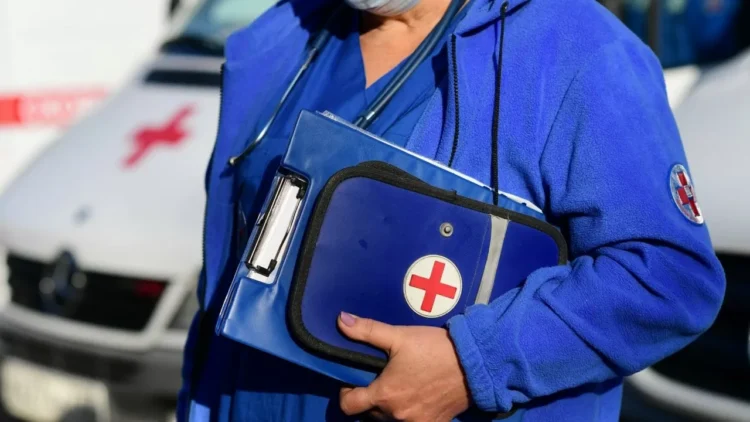 Медики не сразу повысили категорию срочности при вызове скорой в Косшы