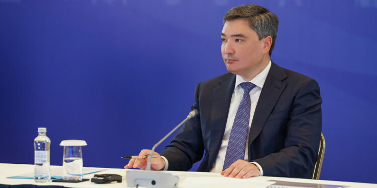 Қазақстанда ауызсуға 100% қолжетімділік жарияланды, бірақ Үкімет басшысы мәселелер барын ескертті