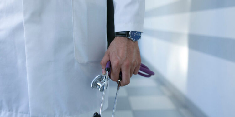 В Жанаозене убит врач: нападение с ножом произошло в медицинском учреждении