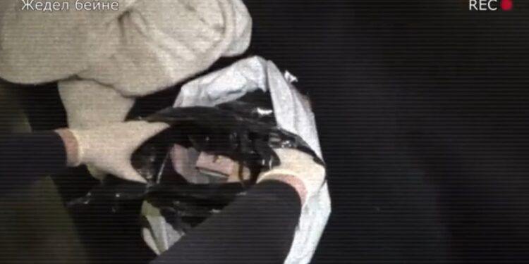 ҰҚД жариялады: БҚО-дағы салық департаментінің бөлім бастығы парамен ұсталған сәт