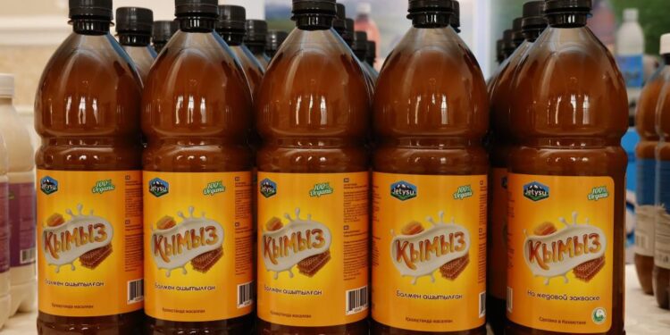 Талдықорғанда жас отбасы өңірде алғаш рет бал қымыз өндірісін бастады