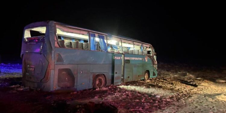 Смертельное ДТП с пассажирским автобусом произошло в Мангистауской области