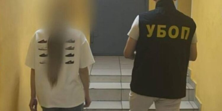 Иностранку задержали за торговлю органами в Казахстане: что решил суд