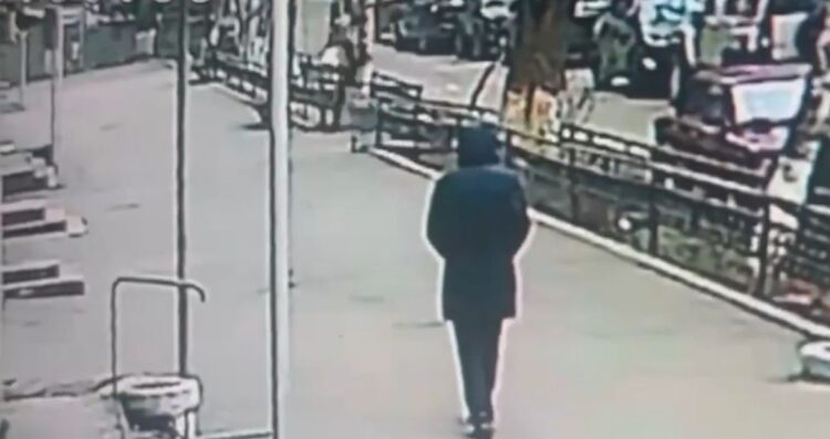 Алматыда әйелдің пәтеріне басып кіріп, 30 млн теңге ұрланды