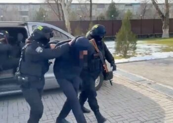 Шымкентте адам өлтіру және бұзақылық бойынша күдіктілер ұсталды