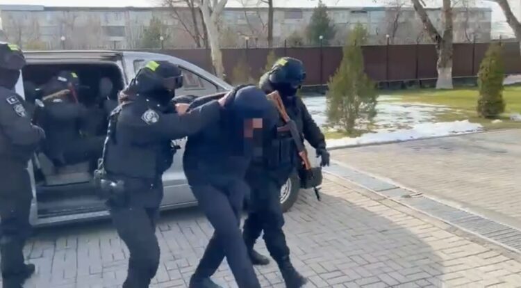 Шымкентте адам өлтіру және бұзақылық бойынша күдіктілер ұсталды