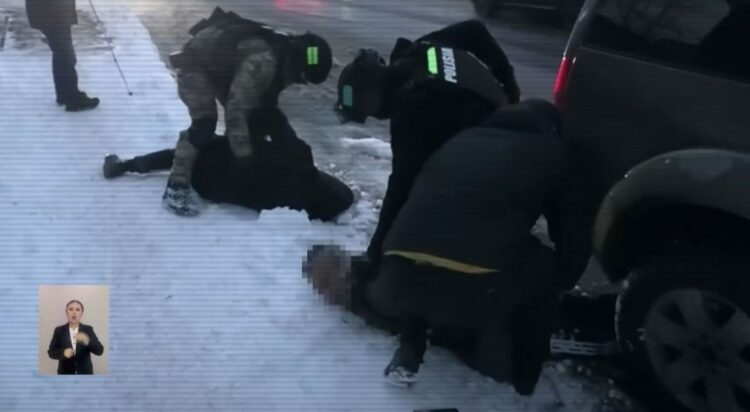 Қазақстанда автонесиелеу схемасын құрушы топ тоқтатылды