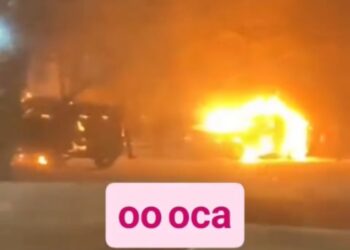 Семейде полиция қызметкерлерінің көліктерін өртеген ер адам ұсталды