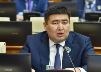 Мәжіліс депутаты Елнұр Бейсенбаев Президент Әкімшілігіне өтті