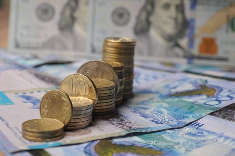 КГД ужесточает меры: счета начнут блокировать с долга в 20 МРП