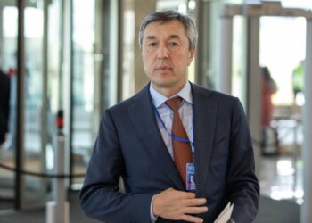 Раимбек Баталов назначен внештатным советником Президента