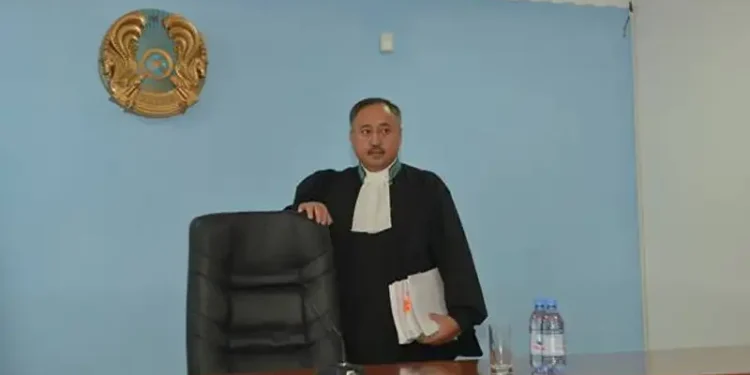 Челах ісін қараған сот төрағасы қызметін тоқтатты