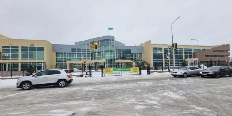 Ученик выпал из окна НИШ в Петропавловске