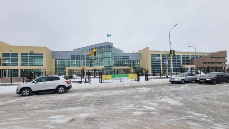 Ученик выпал из окна НИШ в Петропавловске