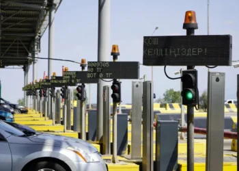 Жол ақауларына байланысты 14 республикалық трассада ақы тоқтатылды