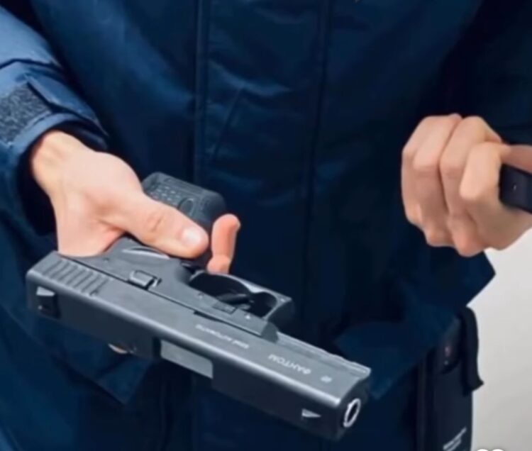 Полиция Жылыойского района выявила нарушения при хранении служебного оружия