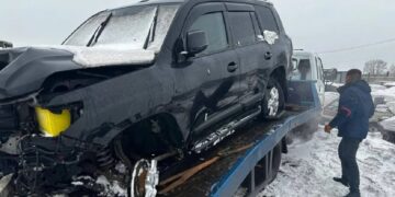 Владелец лишился Toyota Land Cruiser 200 после визита на автомойку