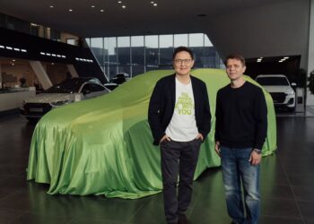 Основатель inDrive передал Audi Q8 Станиславу Шайдорову