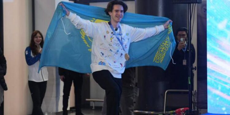 Олимпийского чемпиона Михаила Шайдорова торжественно встретили в столице