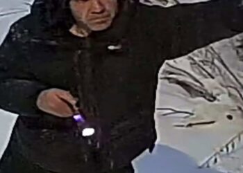 Тұрғындар қауіпсіздікке алаңдаулы: жеке үйлер маңында бейтаныс адамдар байқалды