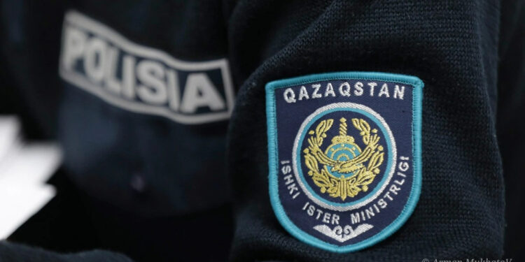 Полицейлерге шабуыл жасаған павлодарлық азамат бас бостандығынан айырылды