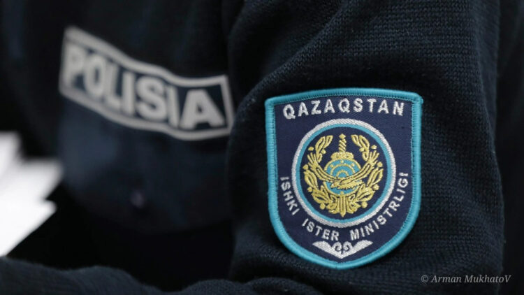 Полицейлерге шабуыл жасаған павлодарлық азамат бас бостандығынан айырылды