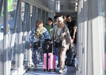 946 пассажиров доставлены в Казахстан спецрейсами из зоны конфликта