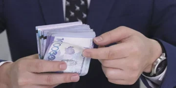 Задержание топ-менеджера «дочки» КТЖ в Алматы: подробности дела о взятке в 1,1 млн долларов