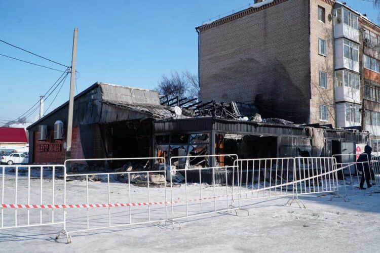 Нарушение пожарной безопасности: прокуроры задержали владельца сгоревшего кафе в Щучинске