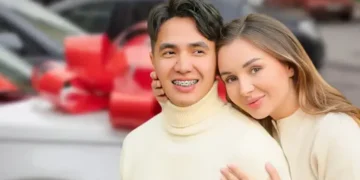 Жанабыловтардың соты: Блогерлерге заңсыз кәсіпкерлік пен ақша жымқыру айыбы тағылды