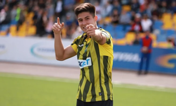 Отец капитана «Челси» стал личным ментором Дастана Сатпаева перед трансфером в АПЛ