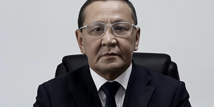 В Западно-Казахстанской области арестован экс-чиновник по делу об изнасиловании несовершеннолетней