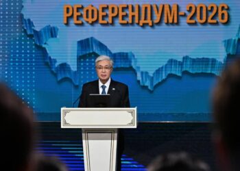 Президент объявил 15 марта новым государственным праздником — Днем Конституции