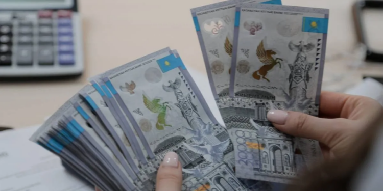 Суд в Астане вынес приговор Гульнар Садыковой и Айжан Атжановой