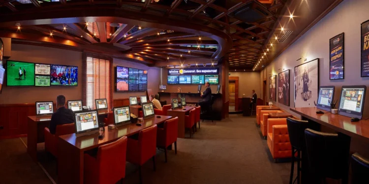 Банки Казахстана приостановили транзакции букмекерских контор: подробности