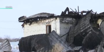 От дома остались только стены: в Актюбинской области портативная зарядка оставила детей без крова