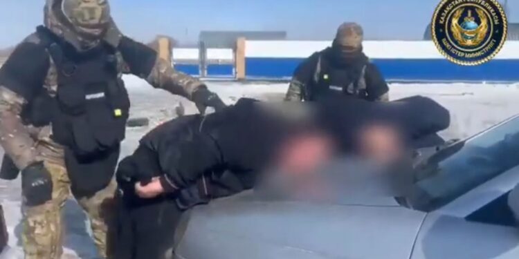 Қарағандыда зейнеткерлерді тонаған теміртаулық алаяқтар тобы ұсталды