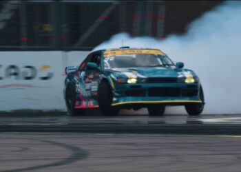 Весна, драйв и дрифт-шоу: В Конаеве победители соревнований приняли участие в голосовании  