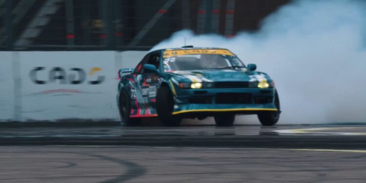 Весна, драйв и дрифт-шоу: В Конаеве победители соревнований приняли участие в голосовании  