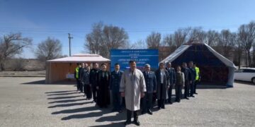 Наурыз на дороге: полиция области Жетісу провела акцию «Приемная на дороге»