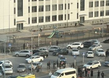 Атырауда мектеп маңындағы жол-көлік оқиғасы салдарынан бірінші сынып оқушысы қаза тапты