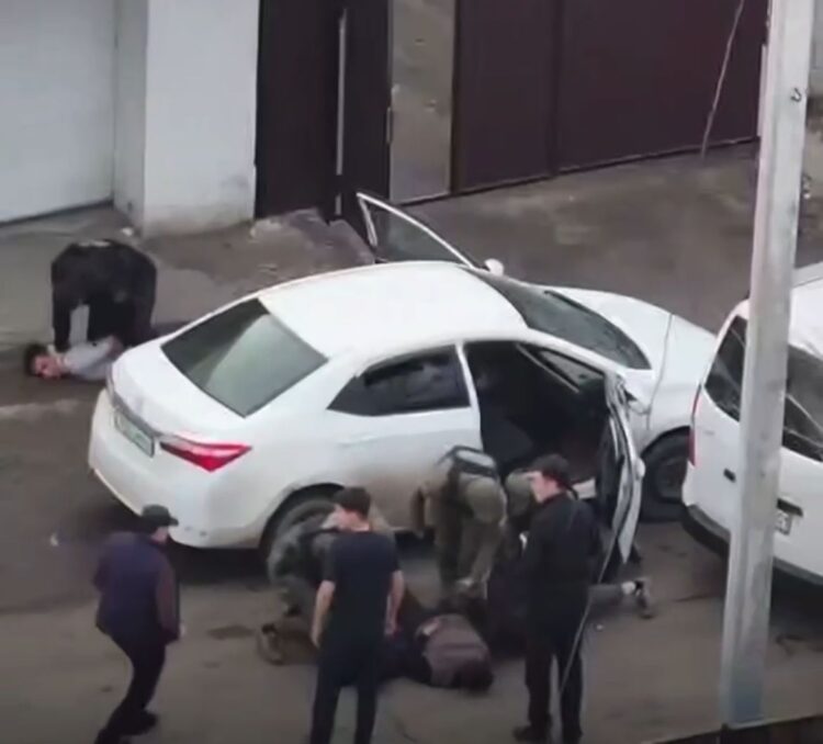 АФМ пресекло деятельность преступной группы, использовавшей SMS-бластеры для хищения данных