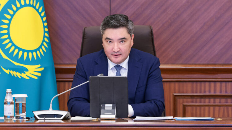 Бектенов түн тыныштығын бұзатын көлік жүргізушілеріне қатаң шара қолдануды тапсырды