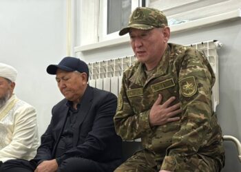 «Все виновные будут осуждены». Министр обороны попросил прощения у семей погибших военных