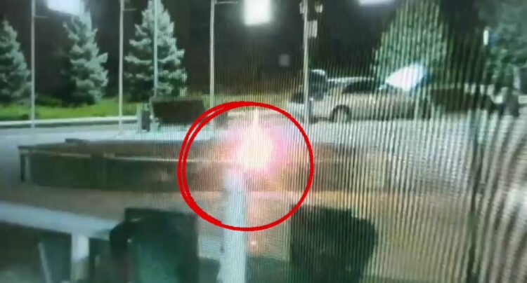 Фейерверк перед театром в Талдыкоргане попал на камеры ЦОУ
