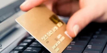 АФМ выявило студентов, чьи банковские карты использовали для обналичивания денег