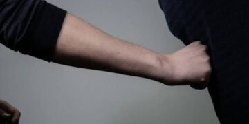 В Таразе школьника приговорили к семи годам после драки в гимназии