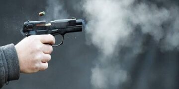 Трое против одного: в Алматинской области стреляли по автомобилю
