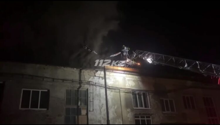 Крупный пожар произошёл на конденсаторном заводе в Усть-Каменогорске